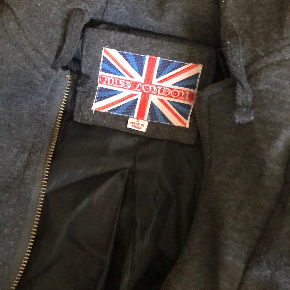 Jacket - Picture 5 of 6